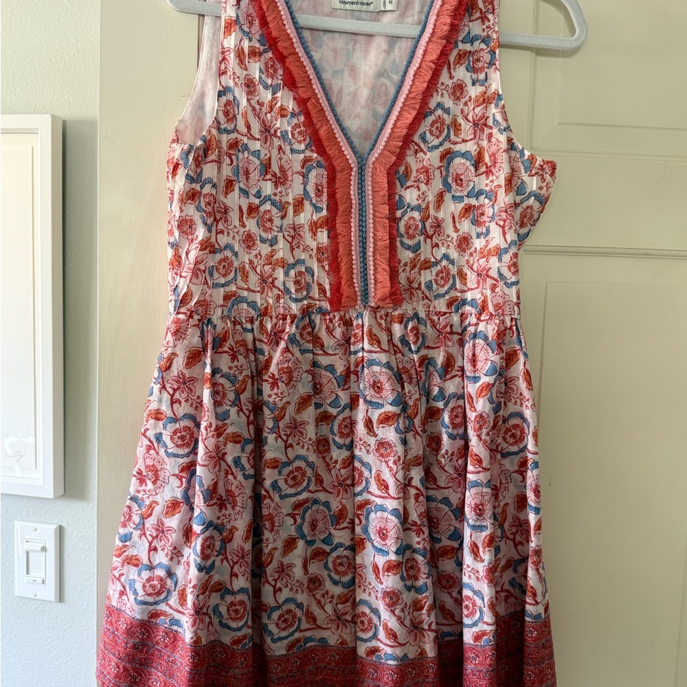 Vineyard Vines Pastel Dress with Blue Trim